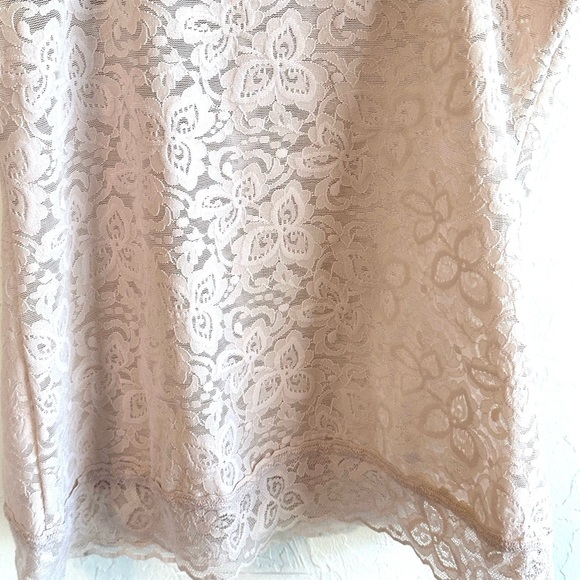 Bali Soft Beige/Nude Lace Slimming Tummy Control Tank Cami Blouse Sz XL - Picture 9 of 11